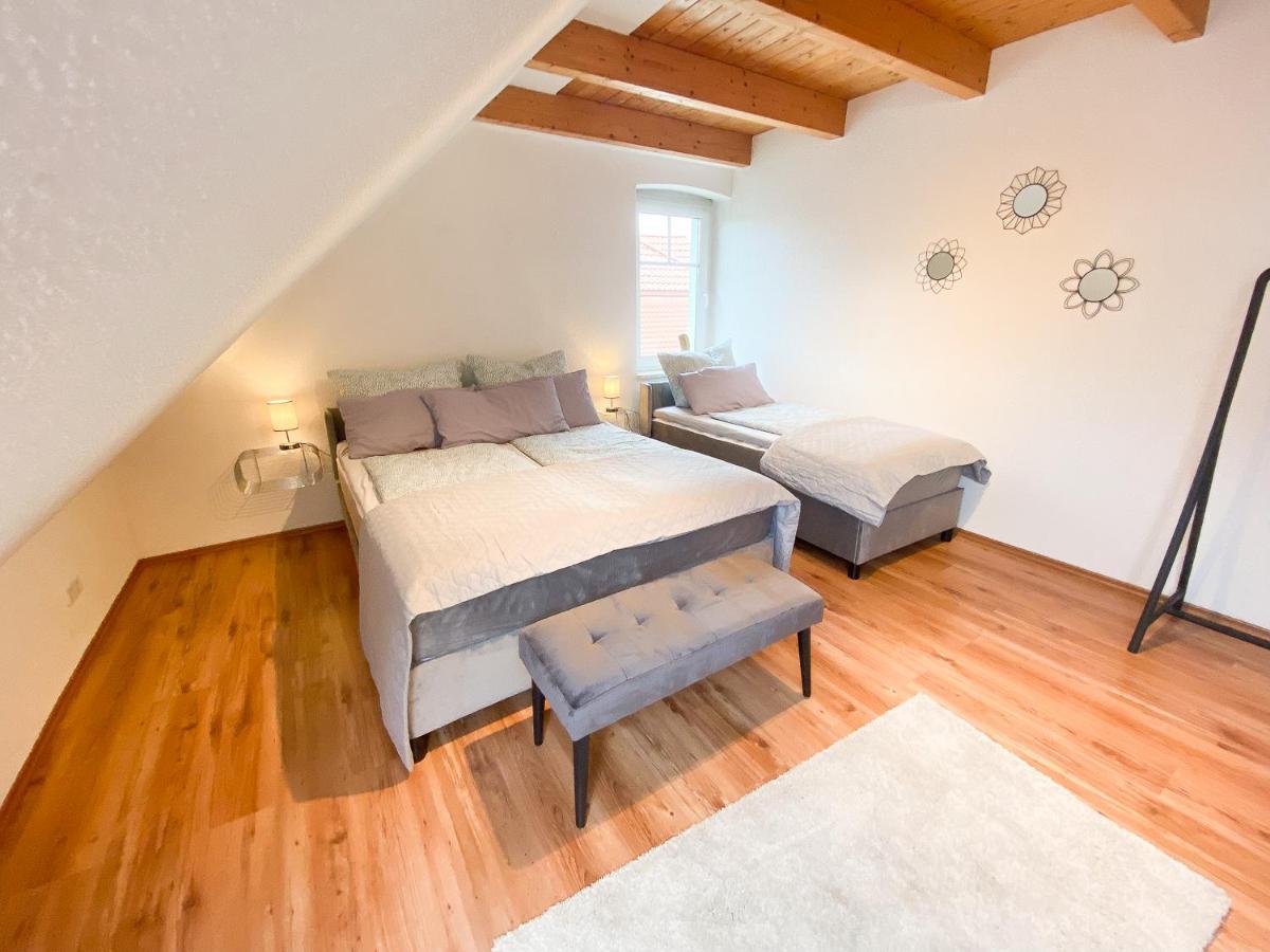 Weinquartier Gruene Villa Наумбург Екстериор снимка